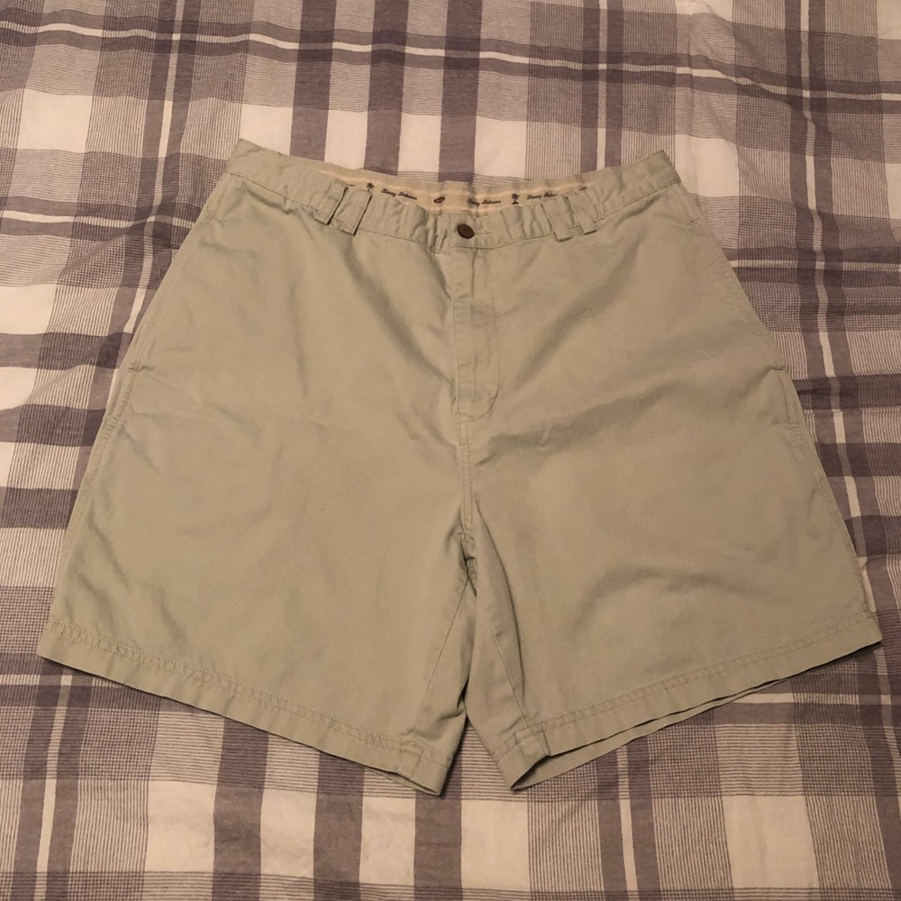 Men’s Tommy Bahama Flat Front Khaki Shorts W36